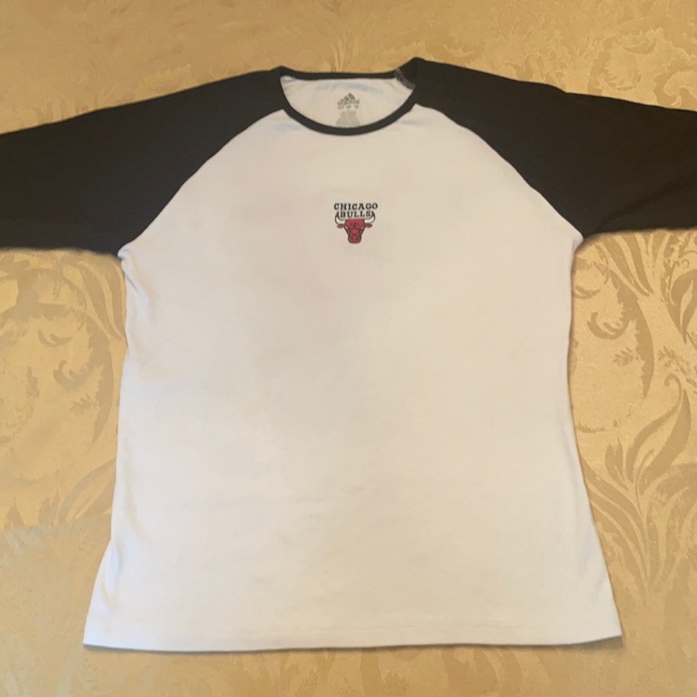 NBA Chicago Bulls embroidered baseball T-shirt
